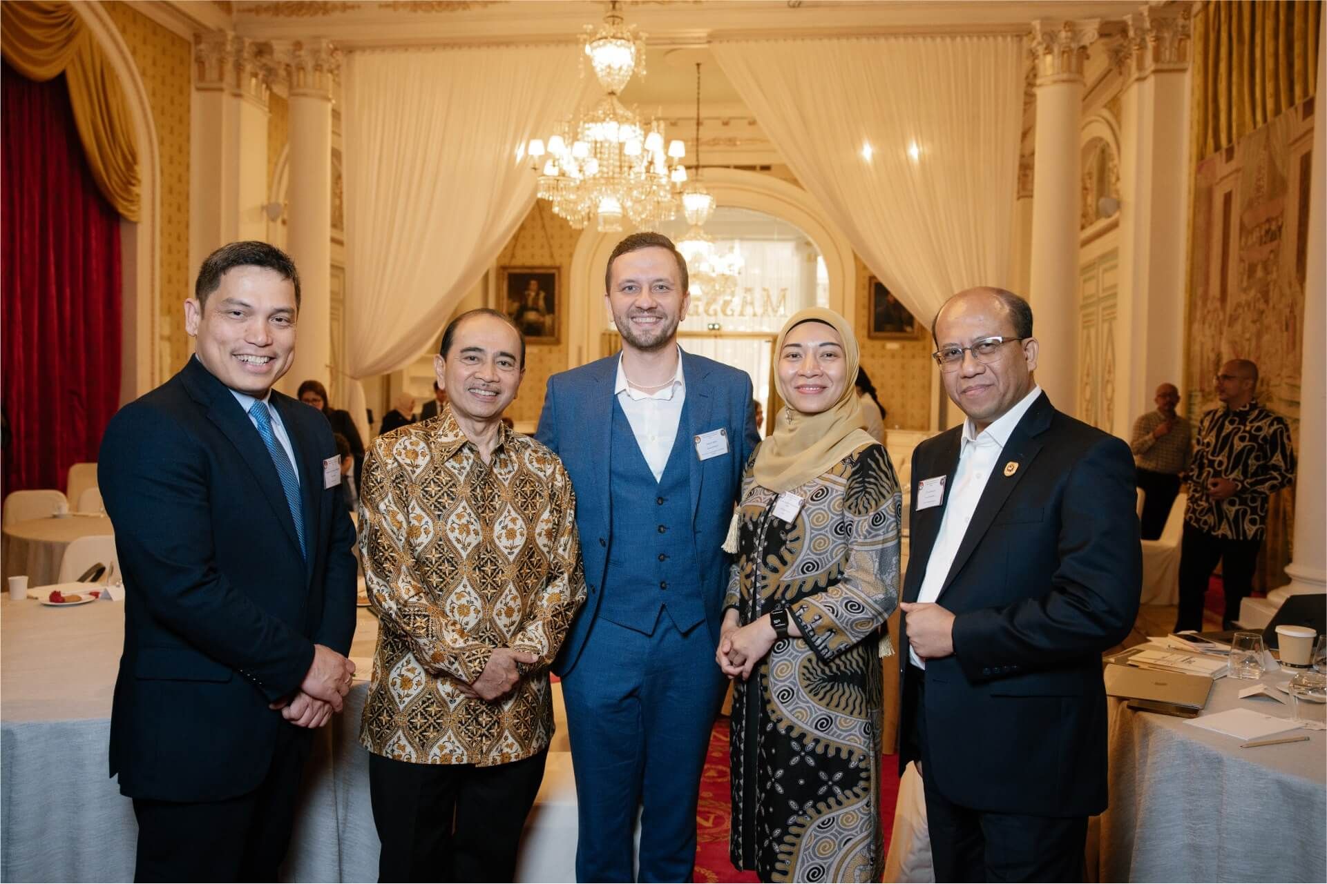 Magnum Estate Told French Businessmen About Investments in Indonesia